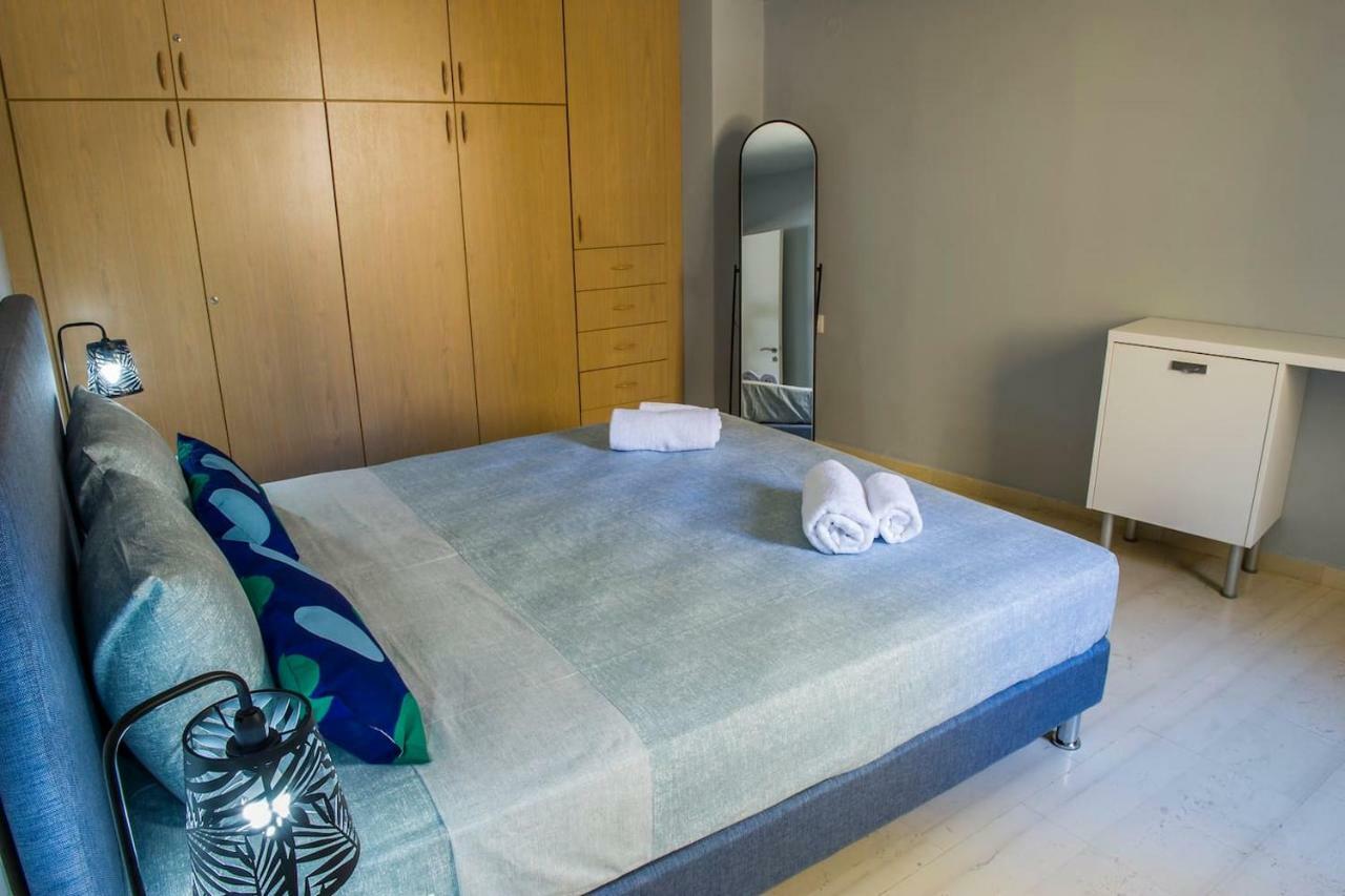V34 Apartment Heraklion  Bagian luar foto