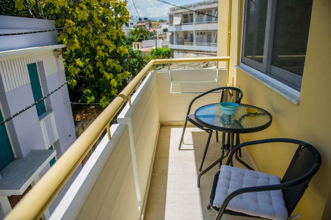 V34 Apartment Heraklion  Bagian luar foto